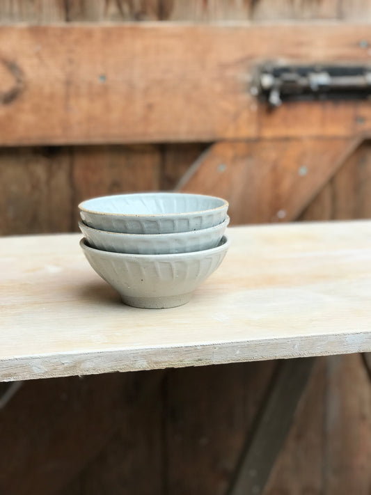 3 small fluted serve bowls